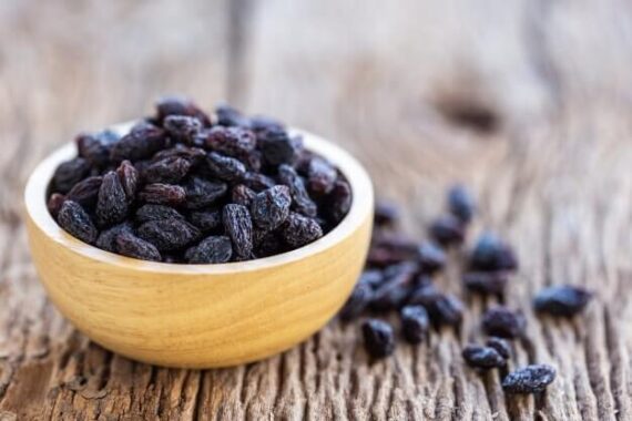 Sun-Dried Black Raisins